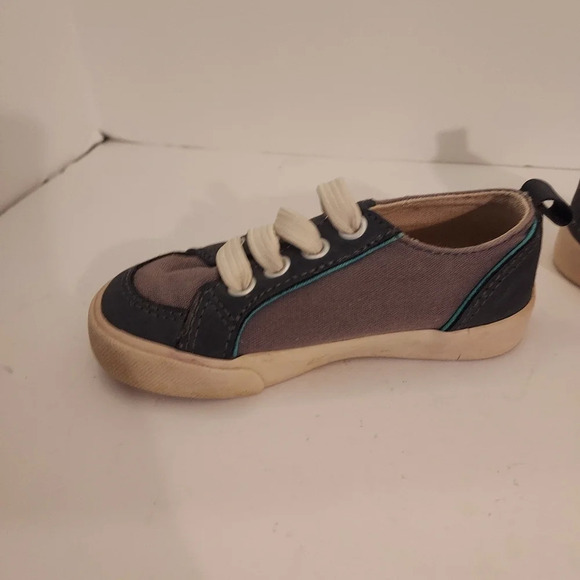 Old Navy Blue and Gray Canvas Slip On Casual Sneakers in Size 6 - Picture 8 of 11